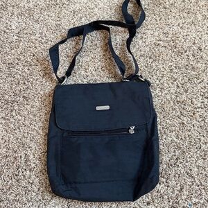 Bagallini black town bag